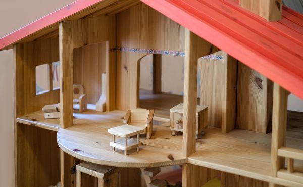 Doll House Assembly in Petaluma